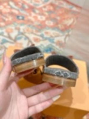 wholesale quality women louis vuitton shoes model no. 527